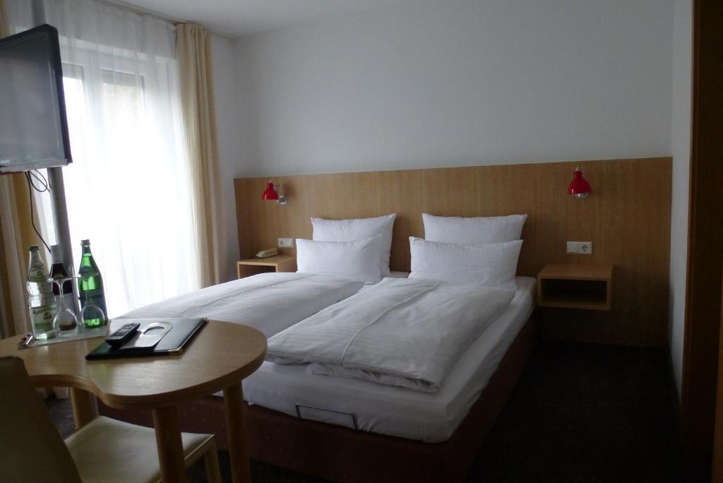 Hotel Alpenblick Garni Uberlingen Habitación foto